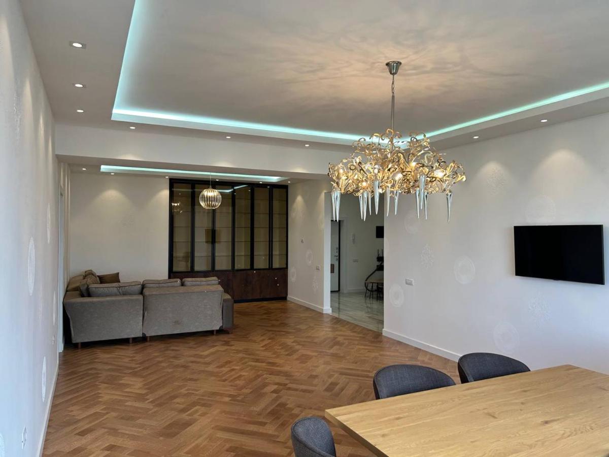 Image 2 of Four View Apartments Baku
