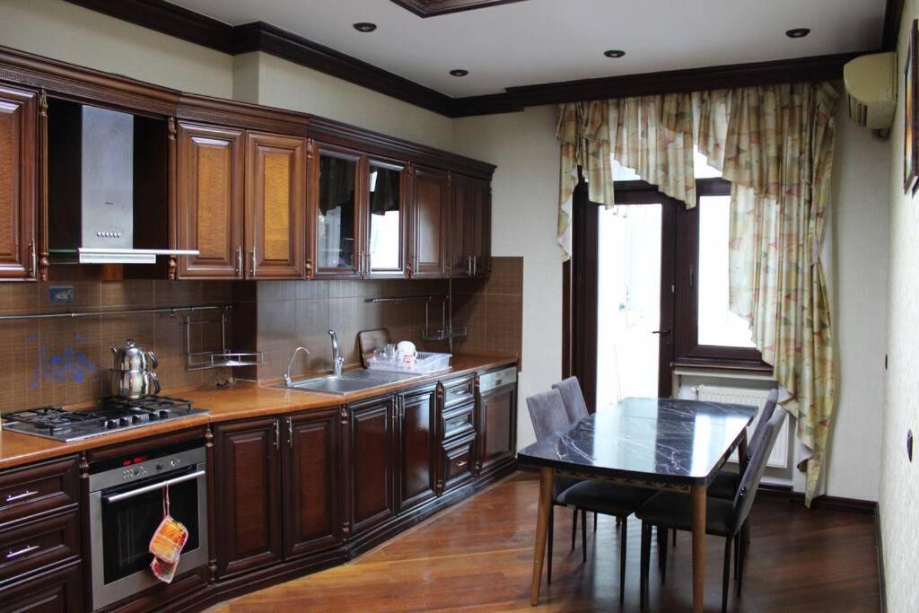 Image 3 of Happy apartment