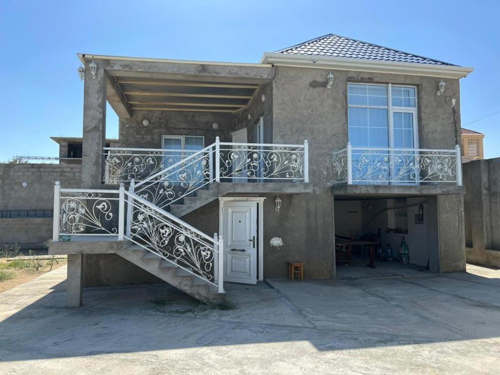 Image of House