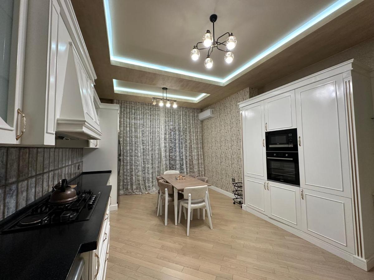 Image 3 of Luxury Residence by Bakuapart