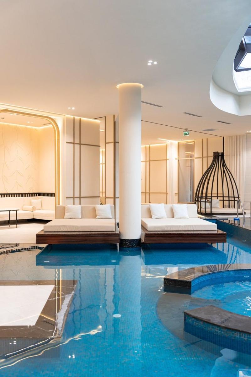 Image 3 of Luxury Sea View Apartment in Sea Breeze Grand