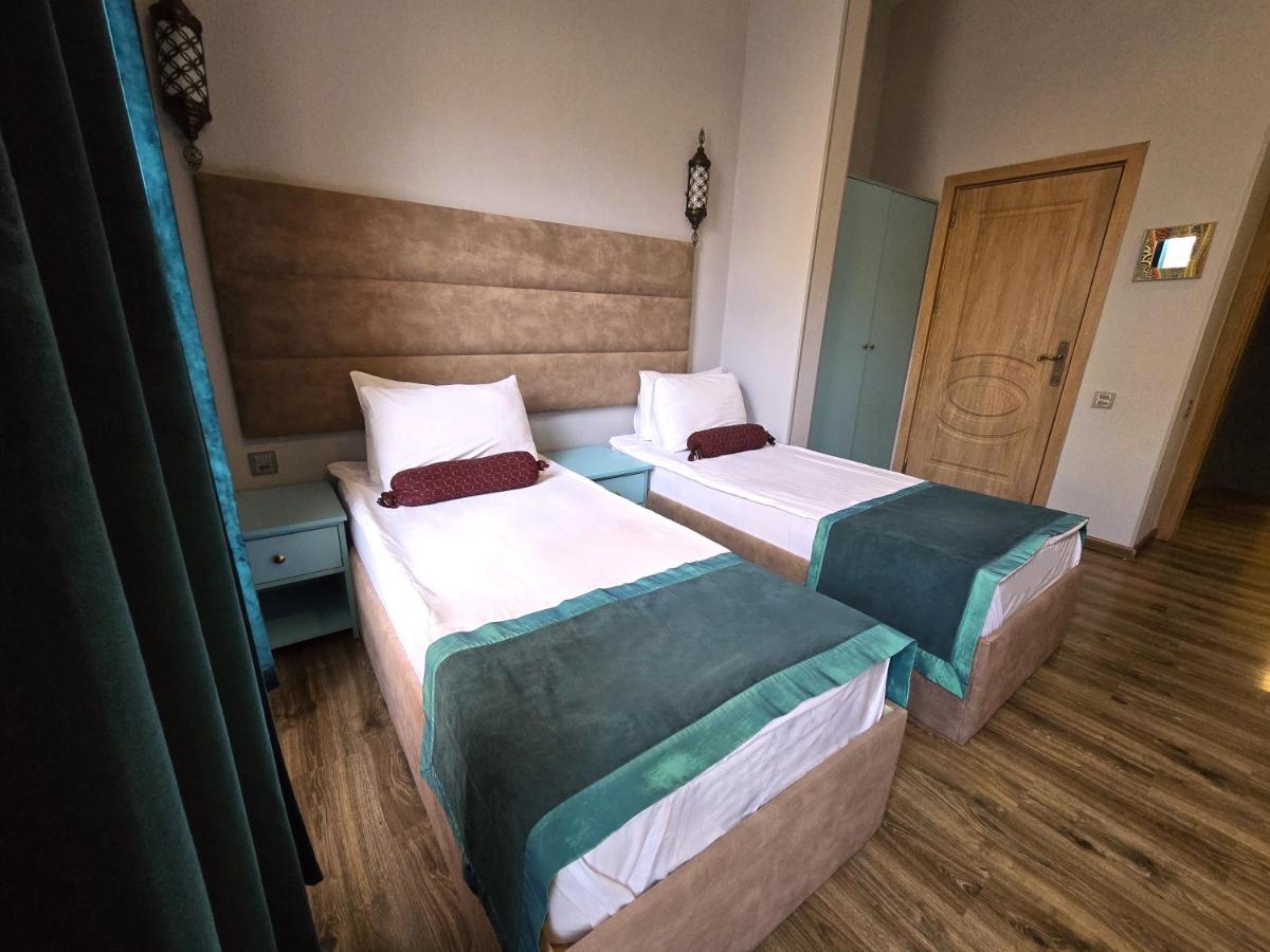 Image 2 of Maestro City Hotel Formula 1 vew