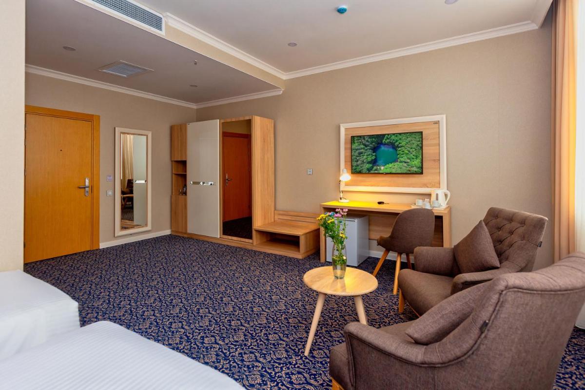 Image 1 of Metro City Hotel