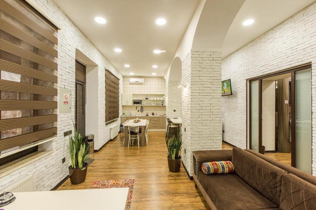 Image 2 of Old Baku Apartment