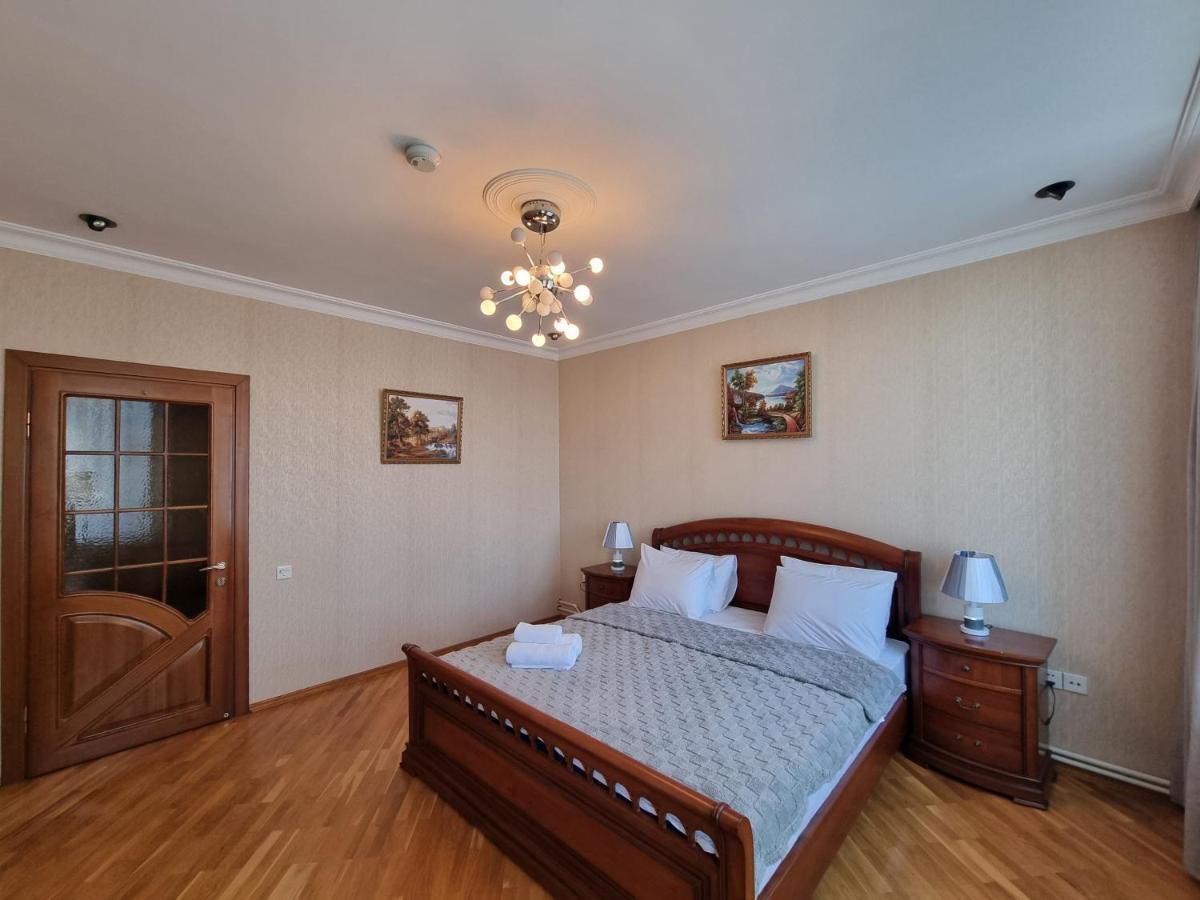 Image 6 of Papa Jons apartment by Bakuapart