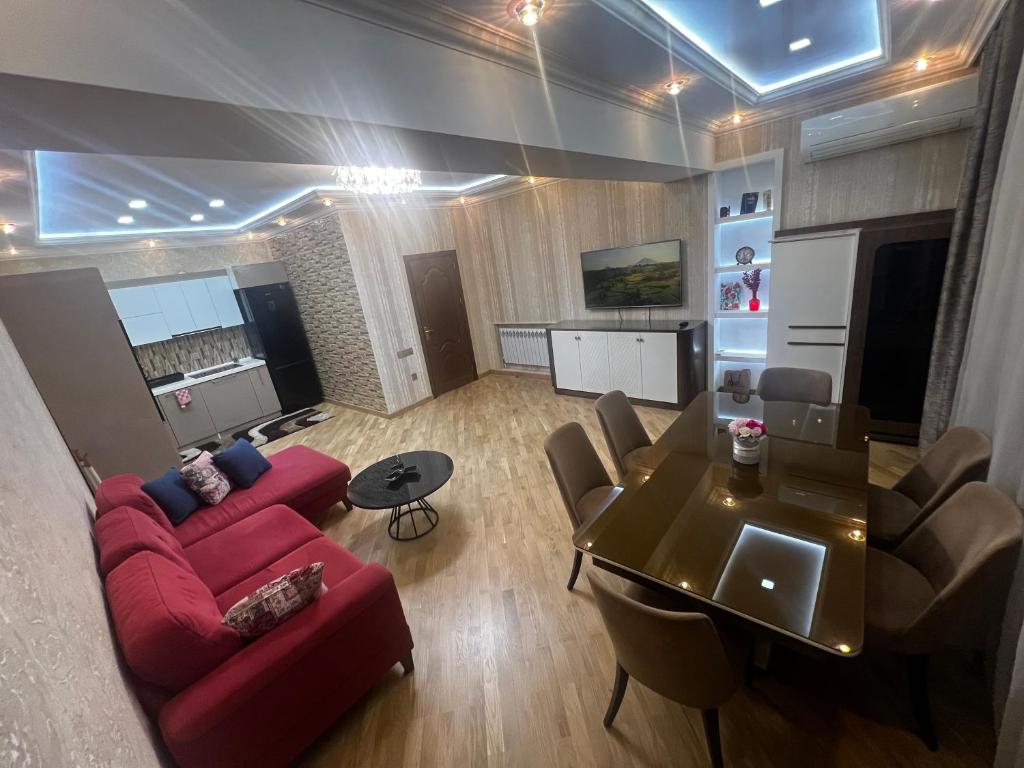 Image of Park Azure 0530