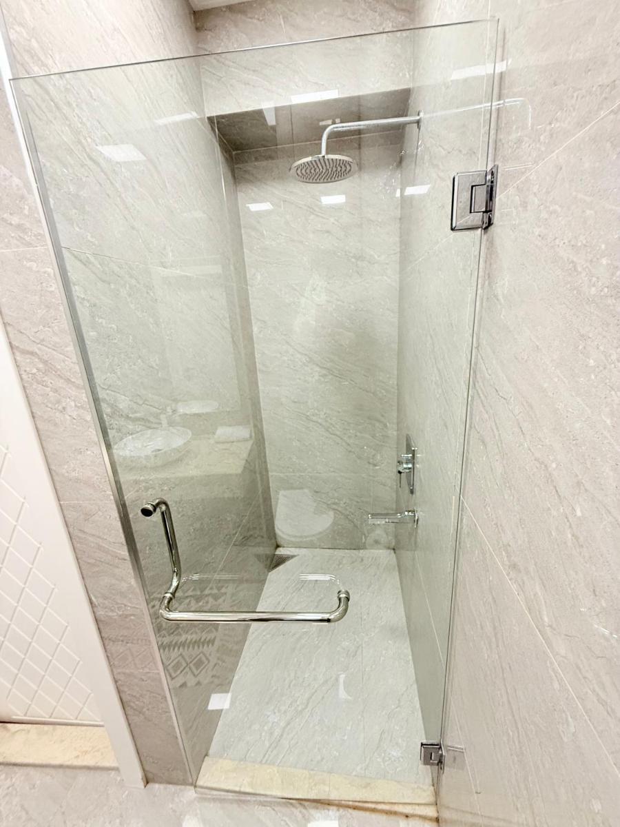 Image 3 of Park Azure Royal apart