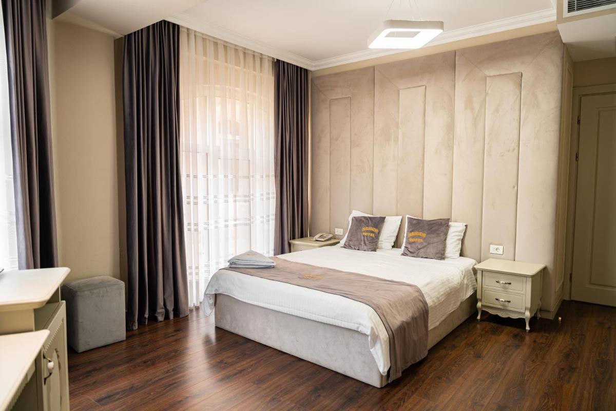 Image 1 of Parliament Palace Hotel Baku