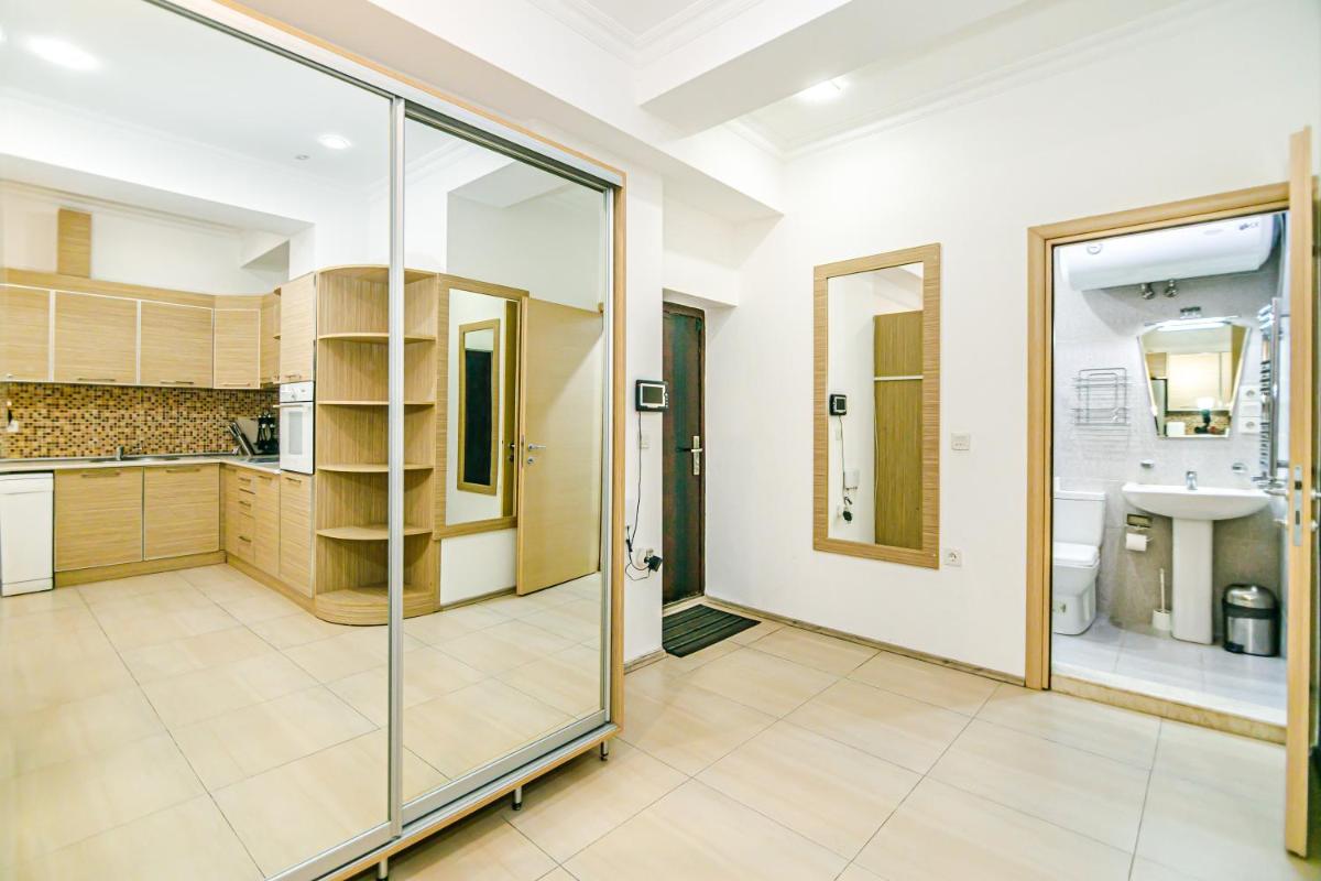Image 2 of SULTAN Luxury Apartment in Nizami street