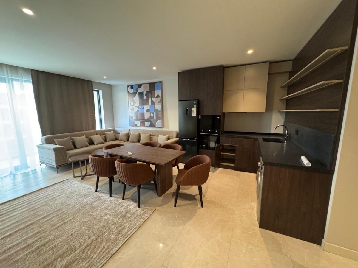 Image 3 of Sea Breeze, Park Residence-2