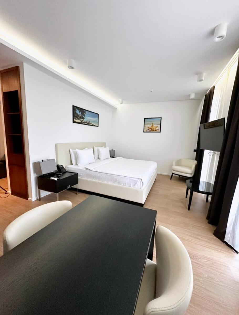 Image 1 of Sea Breeze White Villa