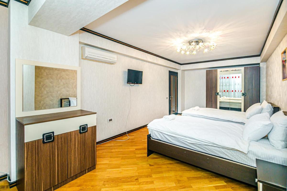 Image 1 of Seaside apartment