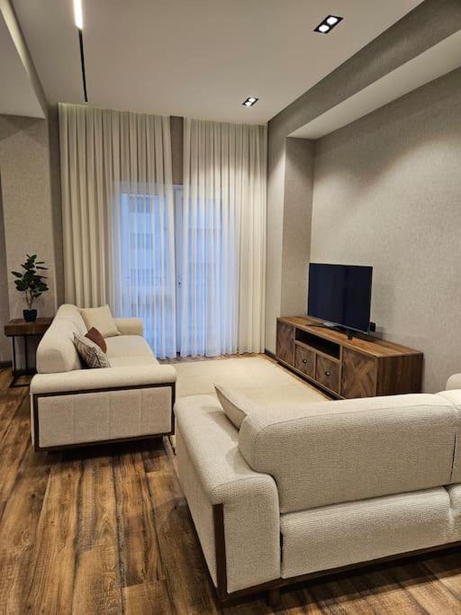 Image of Stylish White City residence
