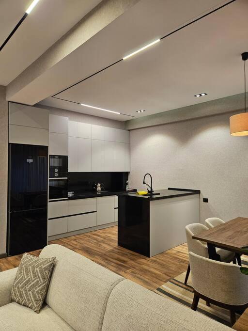 Image 3 of Stylish White City residence