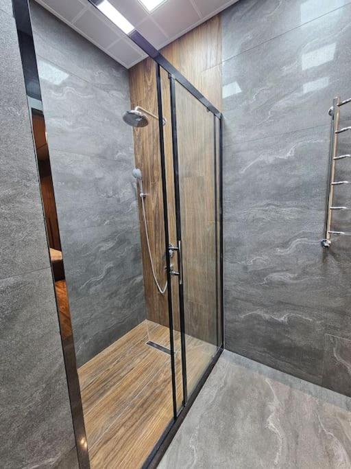 Image 2 of Stylish White City residence
