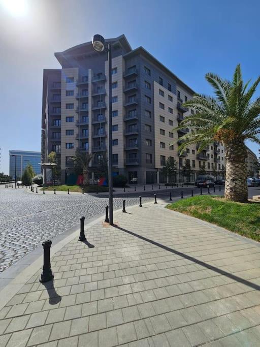 Image 5 of Stylish White City residence