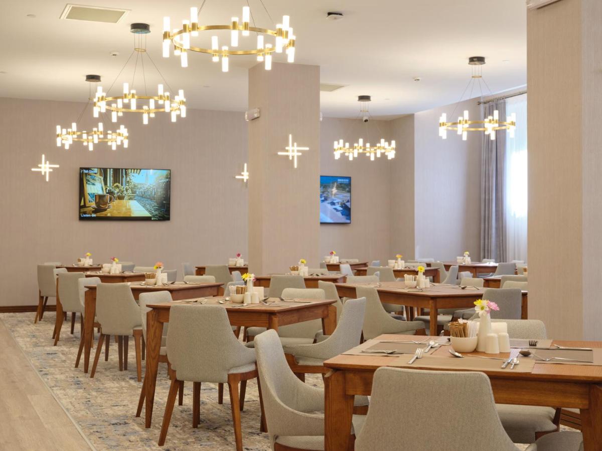 Image 6 of The Central Point Hotel Baku