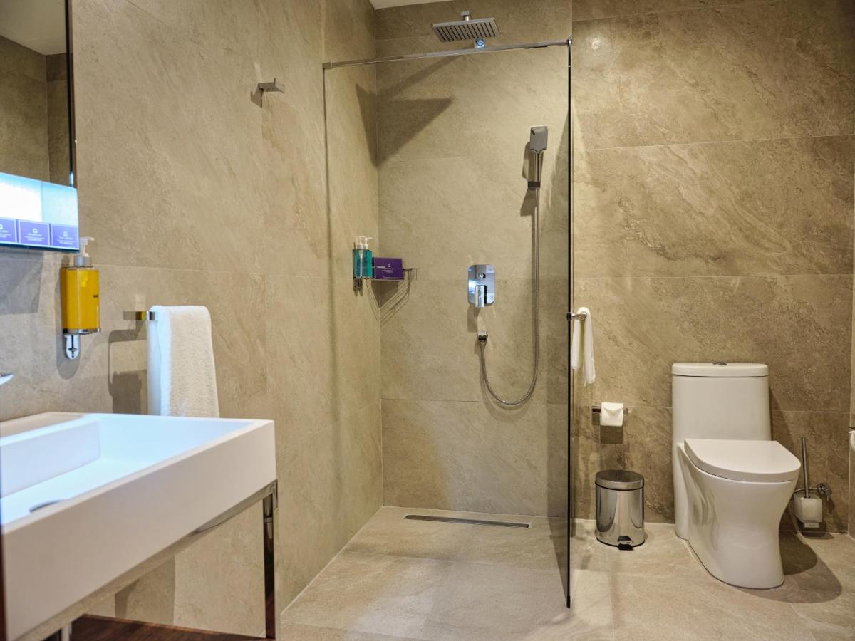 Image 2 of The Central Point Hotel Baku