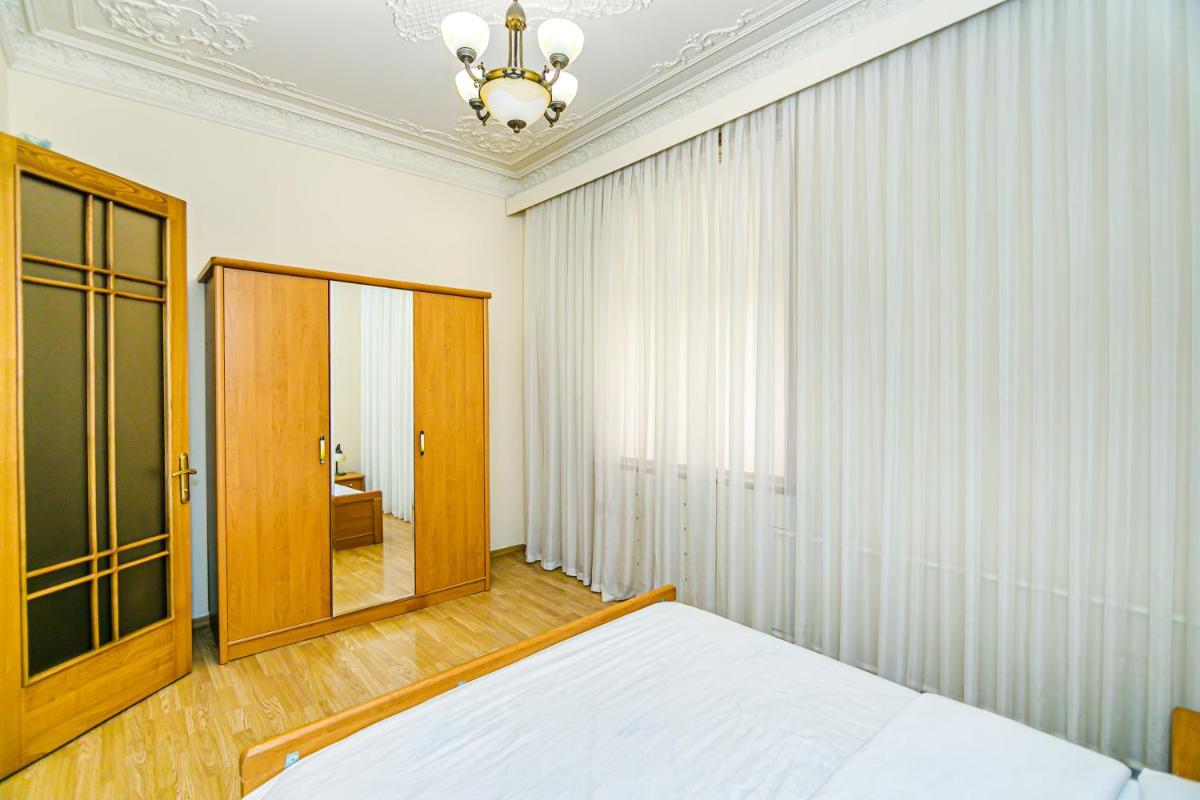 Image 1 of Tranquil Green Corner One Bedroom