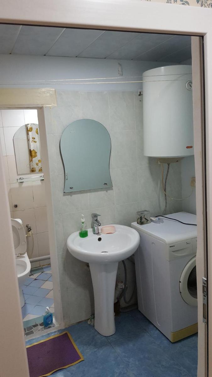 Image 2 of Tsentr Geidar Aliev Apartment