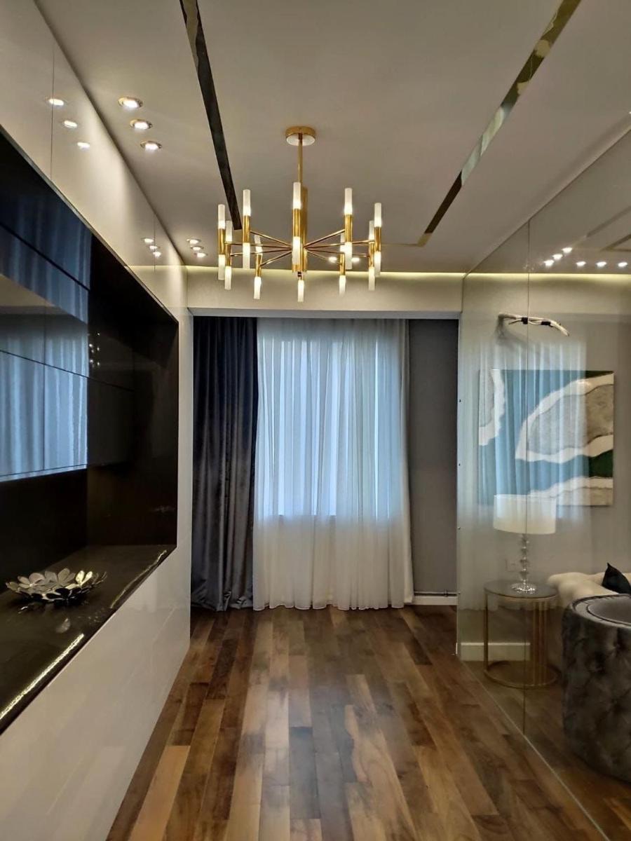 Image 4 of Vip Apartment Center