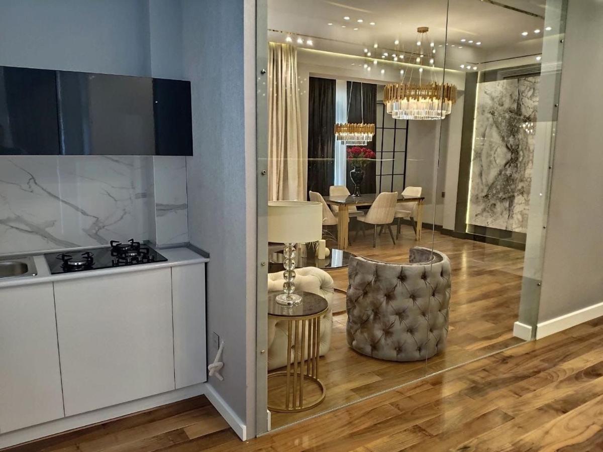Image 3 of Vip Apartment Center