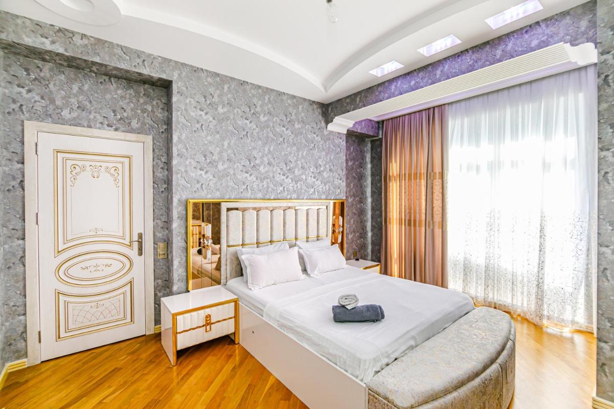 Image 6 of Vip Luxury Apartment in City Center, Baku