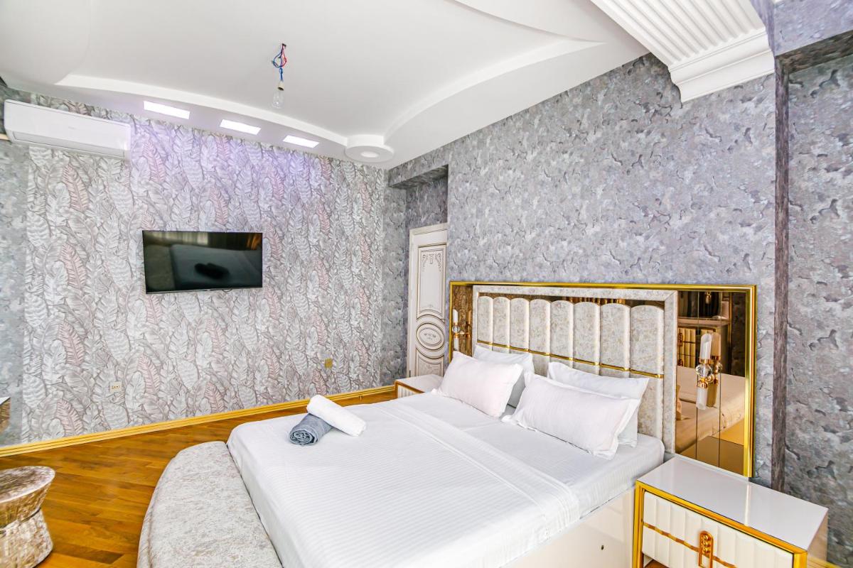 Image 1 of Vip Luxury Apartment in City Center, Baku